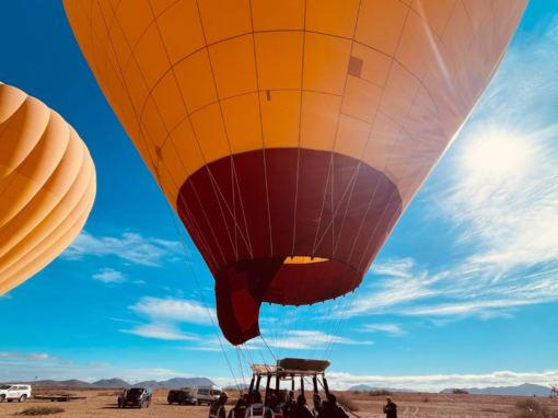 Tour en montgolfière Voyage de récompense à Marrakech avec un tour en montgolfière au lever du soleil dans le désert.