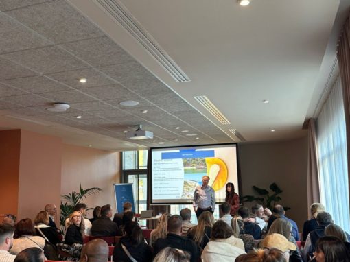 Session de travail Session de travail en plénière lors d’un séminaire d’entreprise à Arcachon